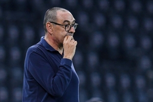 Sarri: Lịch thi đấu cuối tuần rất bất lợi cho chúng tôi, Pedro có chút lo lắng trước đội bóng cũ Roma.