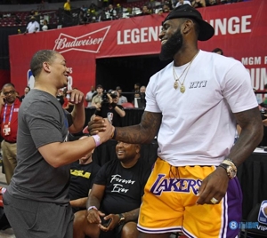 Lu: Toàn đội đã thả lỏng cảnh giác sau khi biết LeBron vắng mặt và thi đấu không đúng tâm lý.