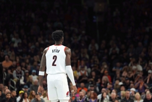 Phóng viên của đội: Ayton luôn đến muộn và mất bình tĩnh trong vài tháng đầu tiên khoác áo Trail Blazers