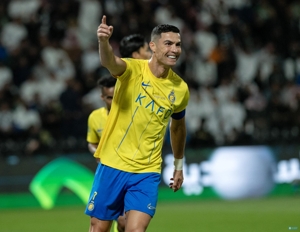 Lão Kỷ Phù Phương! Ronaldo 39 tuổi có 10 bàn thắng và 2 đường kiến ​​tạo trong 9 trận chính thức vừa qua.