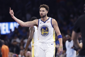 Klay: Không khó để chấp nhận việc phải ngồi dự bị. Nhiều cầu thủ xuất sắc đã phải ngồi dự bị.