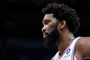 Woj: 76ers mong đợi Embiid sẽ trở lại vào cuối tháng 3 và chơi ở vòng loại trực tiếp