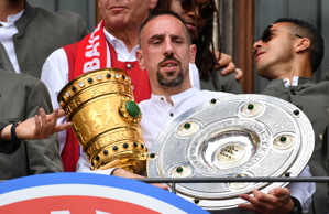 Kicker: Franck Ribery sắp nhận được giấy phép huấn luyện và sẵn sàng trở lại Bayern để huấn luyện đội trẻ