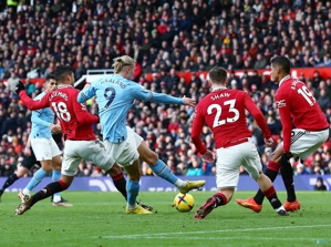 Sẵn sàng ăn thịt chưa? Haaland ghi 5 bàn nhiều nhất vào lưới Manchester United ở Premier League, chỉ đứng sau Aguero, người ghi 8 bàn.