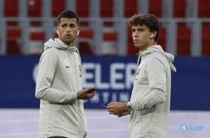 Phóng viên: Barcelona có thể ký vĩnh viễn Cancelo và gia hạn hợp đồng với Felix để giữ cả hai cùng lúc