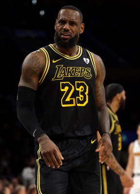 LeBron James: Khi tôi mới gia nhập giải đấu, mọi người đều muốn thấy tôi thất bại