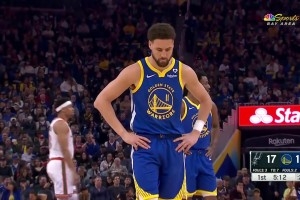 Klay 27 điểm, Kuming thêm 26 điểm, Keldon 22+11, Warriors thua Spurs