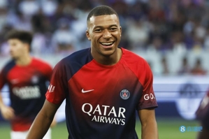 Mbappe đến Real Madrid? Lewandowski: Sẽ rất tuyệt nếu được đối đầu với anh ấy.