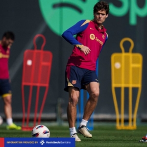 Quan chức Barcelona: Marcos Alonso đã bình phục chấn thương và sẽ được triệu tập vào đội hình trận gặp Atletico Madrid