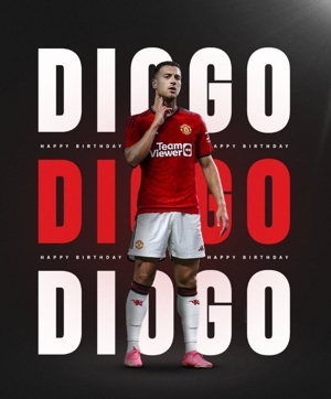 Manchester United chính thức chúc mừng sinh nhật thứ 25 của Dalot. Anh đã chơi 145 trận và đóng góp 5 bàn thắng cùng 9 đường kiến ​​tạo.