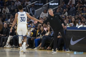 Đánh giá Warriors VS Timberwolves: Vòng luân chuyển người thay người sụp đổ, và đã quá muộn để Curry lấp lỗ hổng trong hiệp cuối.